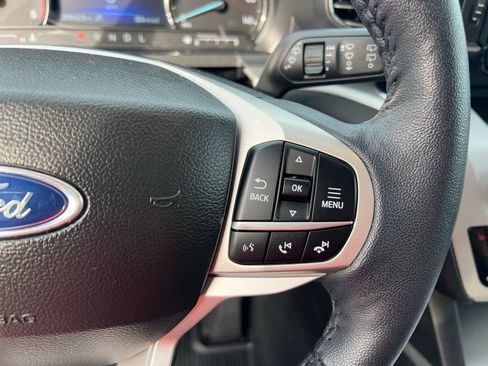 Used 2023 Ford Explorer XLT w/ Equipment Group 202A AWD/4WD image 43