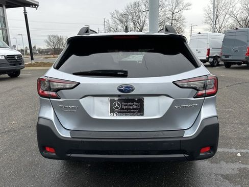Used 2024 Subaru Outback Premium image 6