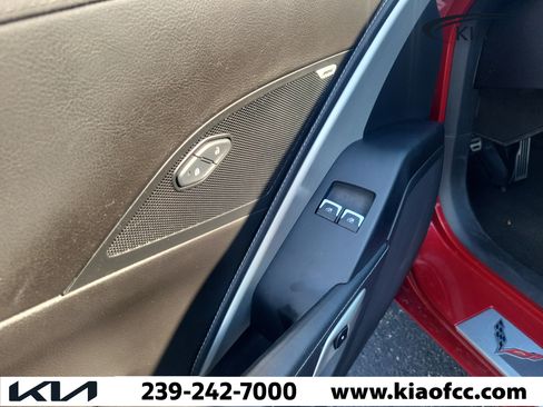 Used 2015 Chevrolet Corvette Stingray Coupe RWD image 11