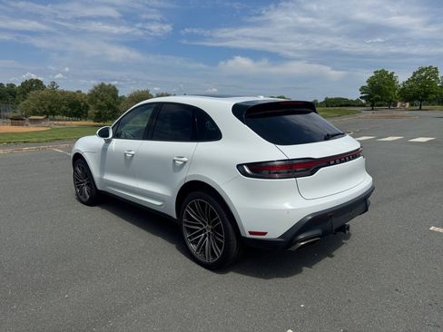 Certified 2023 Porsche Macan Turbo AWD/4WD image 3