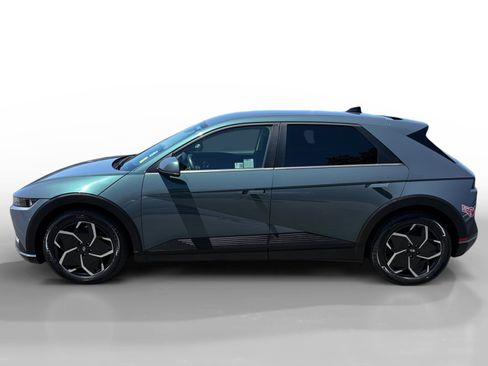 Certified 2024 Hyundai Ioniq 5 SEL RWD image 2