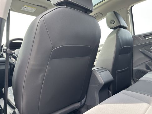 New 2025 Volkswagen Jetta SE image 29