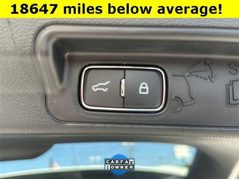 Used 2024 Ford Explorer XLT w/ Equipment Group 202A image 11