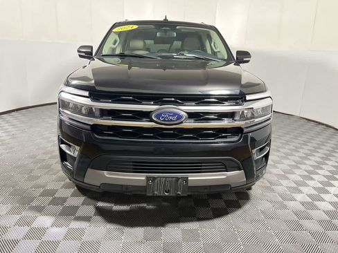 Used 2024 Ford Expedition Max Limited AWD/4WD image 3
