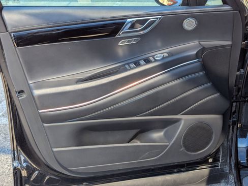Used 2025 Genesis GV80 2.5T Standard image 11