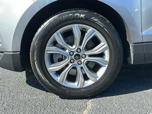 Used 2024 Ford Edge Titanium image 14