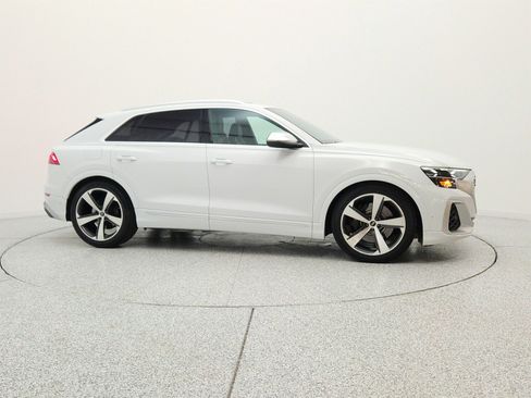Used 2024 Audi SQ8 Prestige AWD/4WD image 4