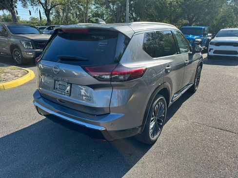 Used 2026 Nissan Rogue Platinum w/ Platinum Premium Package AWD/4WD image 12