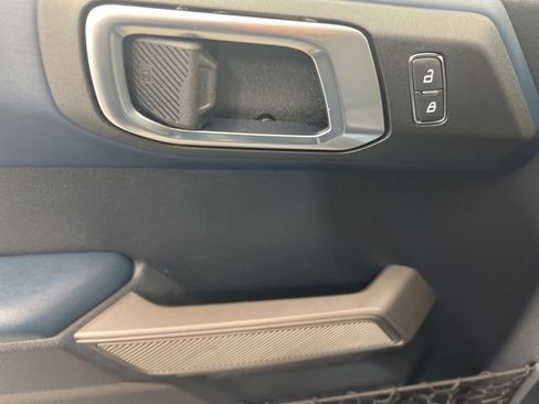 Used 2022 Ford Bronco Outer Banks w/ Sasquatch Package image 13