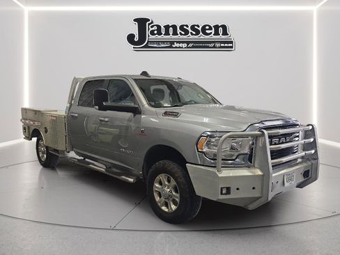 Used 2020 RAM 3500 Big Horn w/ Level 2 Equipment Group AWD/4WD image 5