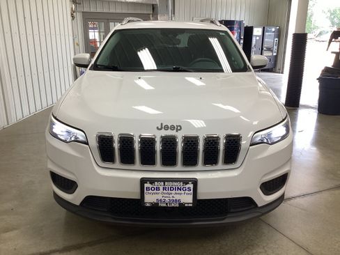 Used 2021 Jeep Cherokee Latitude FWD image 9