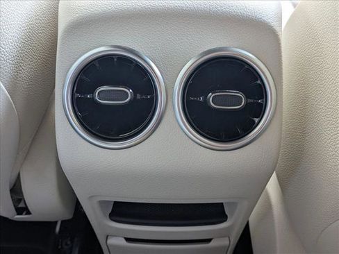 Certified 2025 Mercedes-Benz GLA 250 image 16