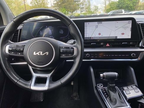 Used 2024 Kia Sportage EX AWD/4WD image 10