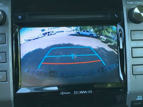 Used 2019 Toyota Tundra SR5 AWD/4WD image 16