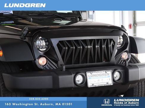 Used 2018 Jeep Wrangler Unlimited Sport S AWD/4WD image 26