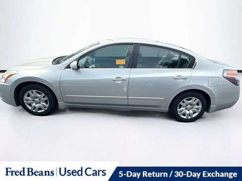 Used 2010 Nissan Altima 2.5 S FWD image 5