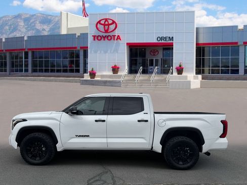 Used 2023 Toyota Tundra SR5 AWD/4WD image 5