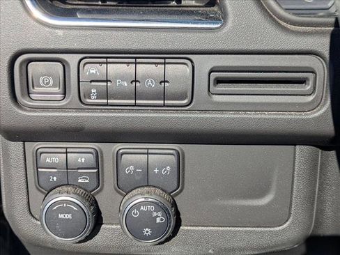 Used 2023 Chevrolet Tahoe LS image 12