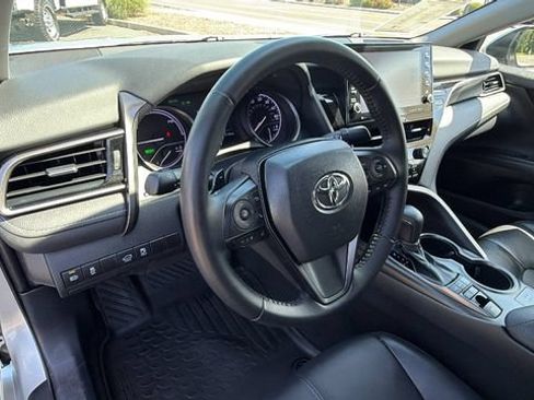 Used 2021 Toyota Camry XSE FWD image 31