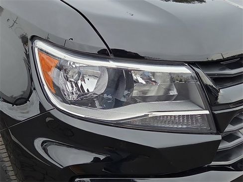 Used 2022 Chevrolet Colorado LT w/ LT Convenience Package image 9