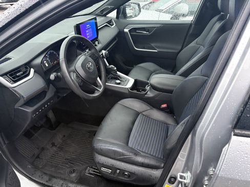 Used 2023 Toyota RAV4 XSE image 3