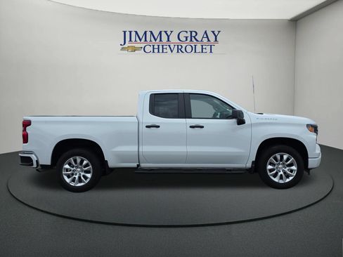 New 2026 Chevrolet Silverado 1500 Custom RWD image 6