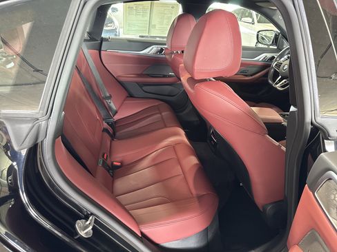 Used 2025 BMW M440i RWD image 12