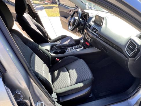 Used 2016 MAZDA MAZDA3 i Sport w/ Preferred Equipment Package image 30