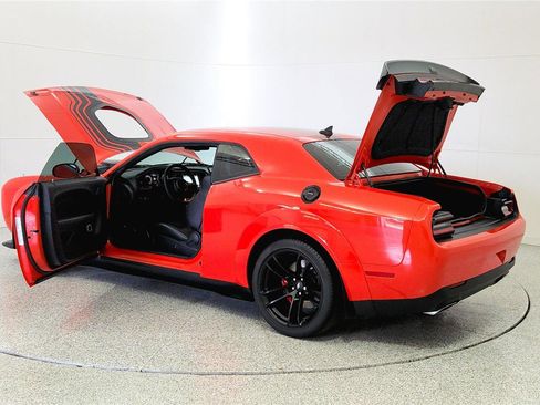 Used 2022 Dodge Challenger R/T Scat Pack RWD image 11
