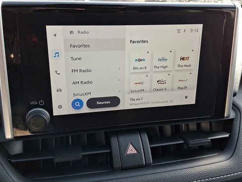 Used 2023 Toyota RAV4 XLE image 20