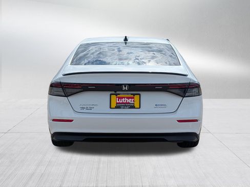 Used 2024 Honda Accord Sport image 6