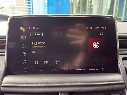Used 2024 GMC Yukon AT4 w/ Technology Package AWD/4WD image 24