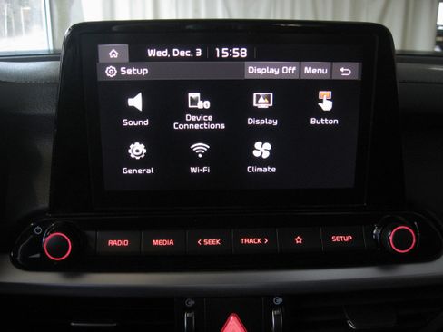 Used 2023 Kia Forte LXS image 11