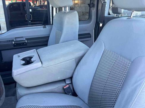 Used 2015 Ford F250 XL w/ XL Appearance Package image 9