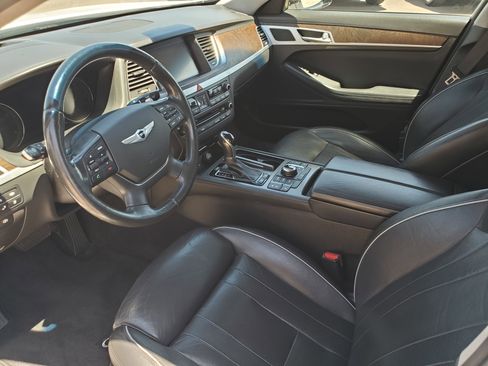 Used 2015 Hyundai Genesis 3.8 w/ Option Group 04 image 19