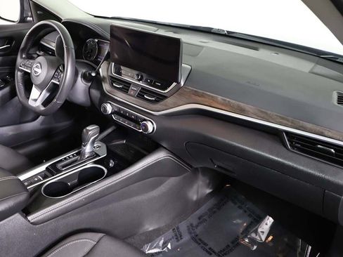 Used 2023 Nissan Altima 2.5 SV w/ SV Premium Package FWD image 28
