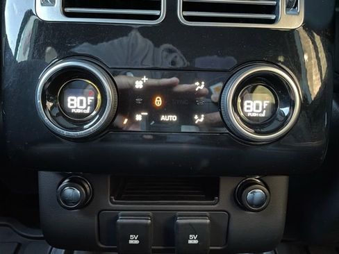 Used 2020 Land Rover Range Rover HSE image 27