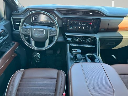 Used 2023 GMC Sierra 1500 Denali Ultimate AWD/4WD image 17