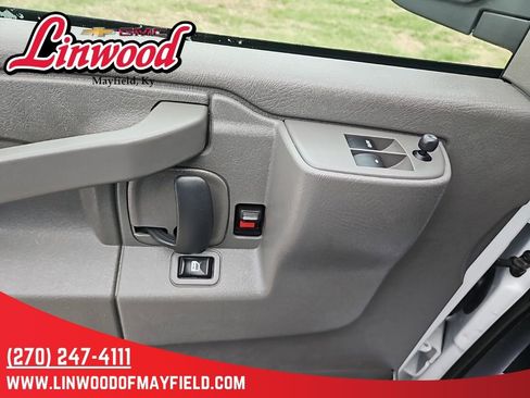 Used 2024 Chevrolet Express 2500 w/ Driver Convenience Package RWD image 13