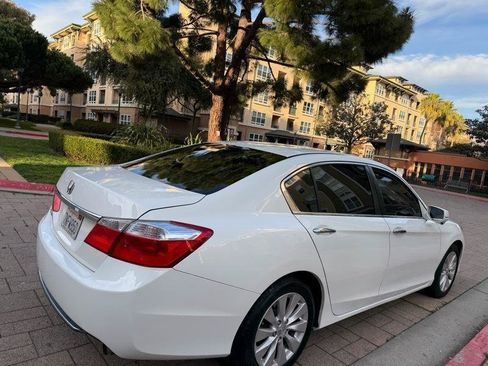 Used 2015 Honda Accord EX image 18