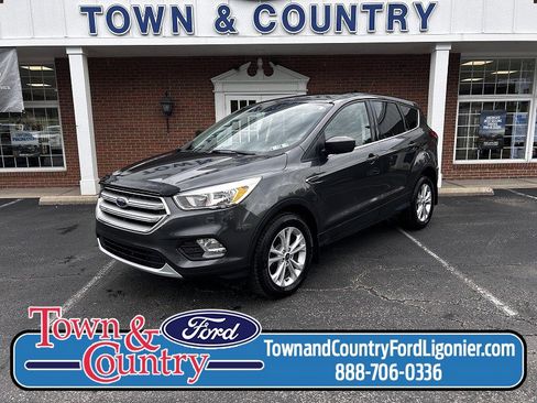 Used 2019 Ford Escape SE AWD/4WD image 1