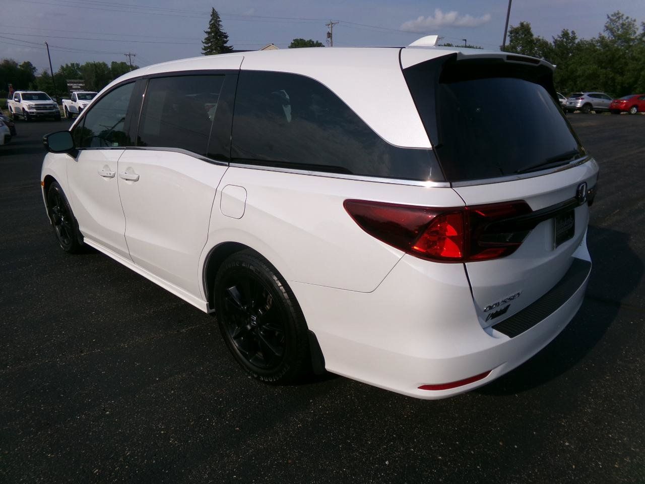 Used 2023 Honda Odyssey Sport image 7