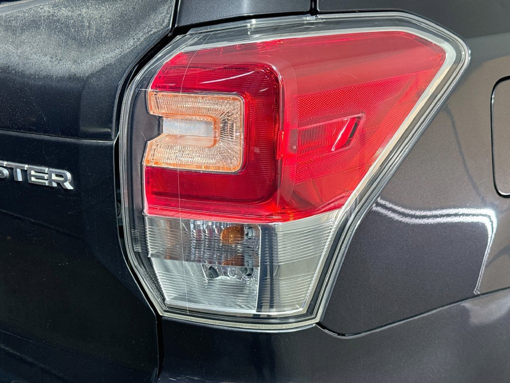 Used 2018 Subaru Forester 2.5i Premium w/ All-Weather Package AWD/4WD image 32
