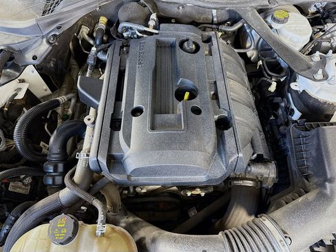 Used 2018 Ford Mustang Premium image 37