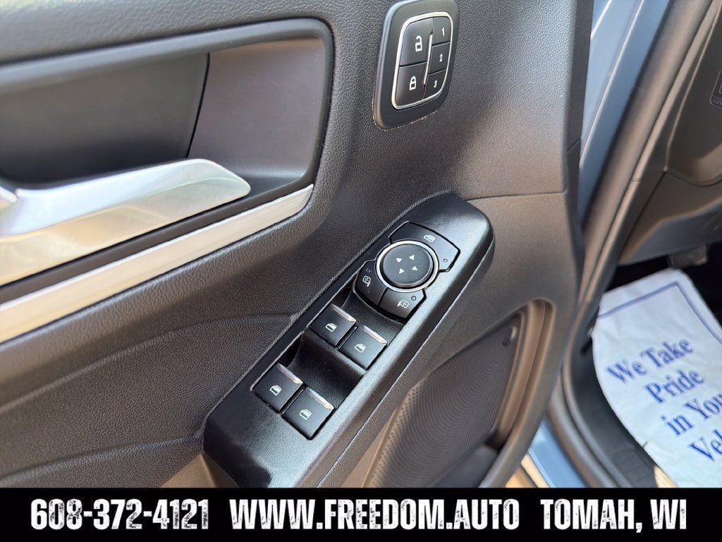 Used 2025 Ford Escape Platinum AWD/4WD image 11