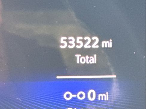 Used 2024 Volkswagen Tiguan SE w/ Panoramic Sunroof Package image 72