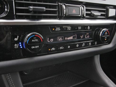 Certified 2025 Nissan Pathfinder Platinum AWD/4WD image 30
