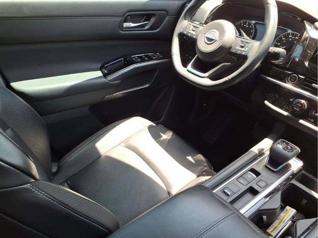 Certified 2024 Nissan Pathfinder SL FWD image 10