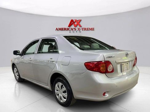 Used 2010 Toyota Corolla LE image 4