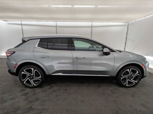 New 2026 Chevrolet Equinox EV LT image 7